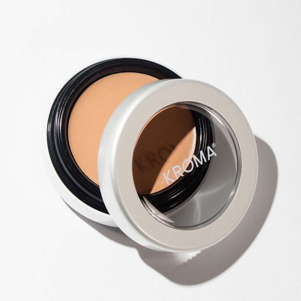 KROMA Organic Concealer - Au Natural 1.5oz - Picture 3 of 4